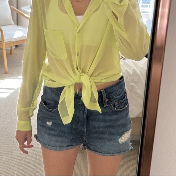 Levi Jean shorts - Picture 2 of 5